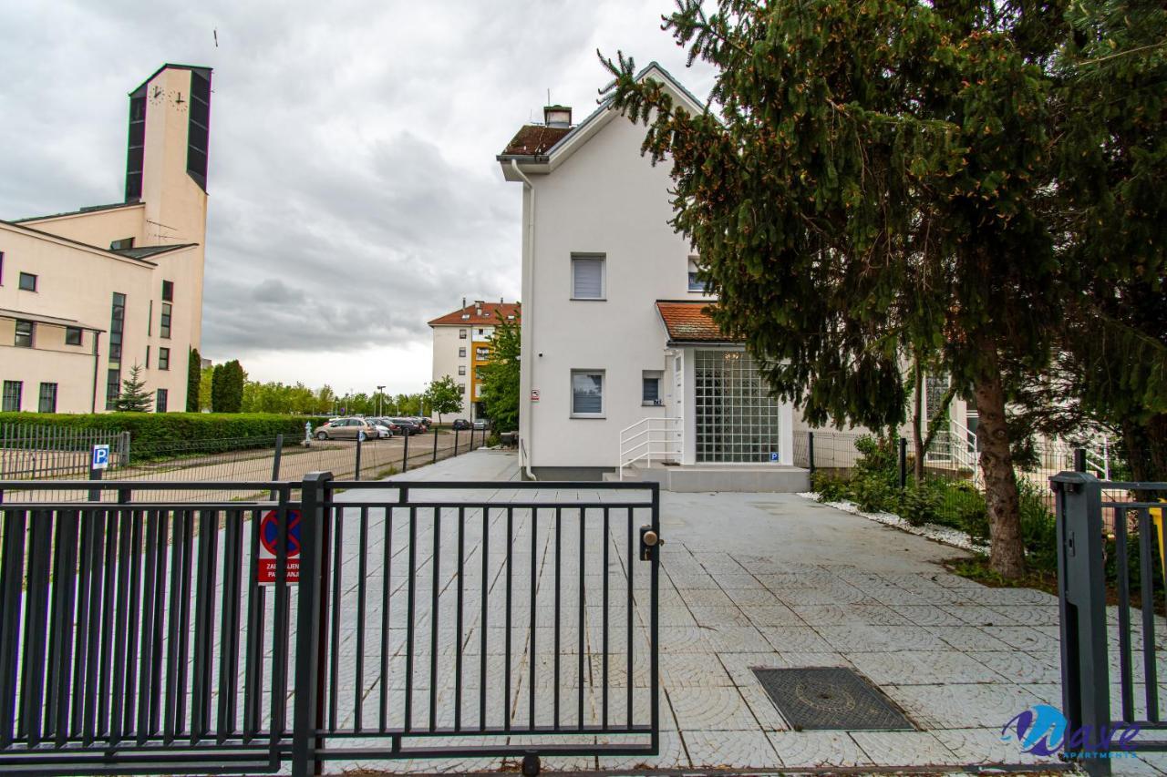 Two Bedroom Modern Apartment Near The Airport Velika Gorica Eksteriør bilde